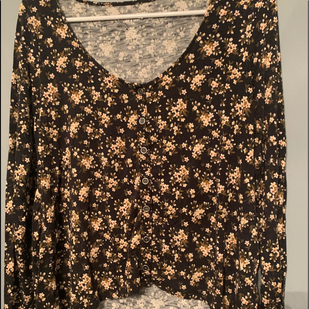 american eagle floral long sleeve